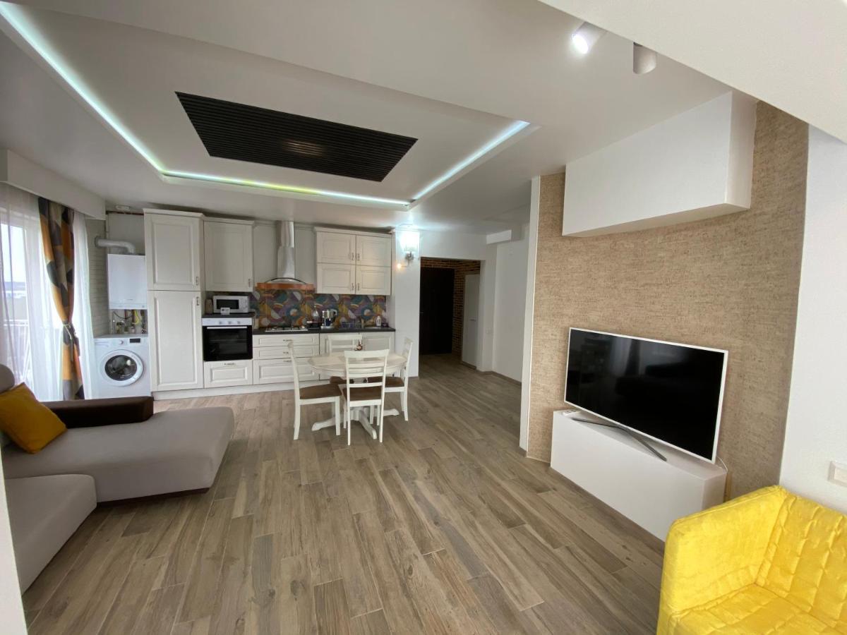 Sunny Deluxe Apartment Cosmopolis Stefanestii de Jos المظهر الخارجي الصورة