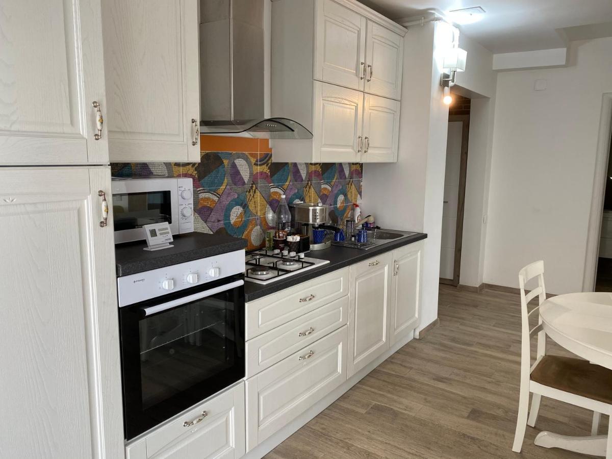 Sunny Deluxe Apartment Cosmopolis Stefanestii de Jos المظهر الخارجي الصورة