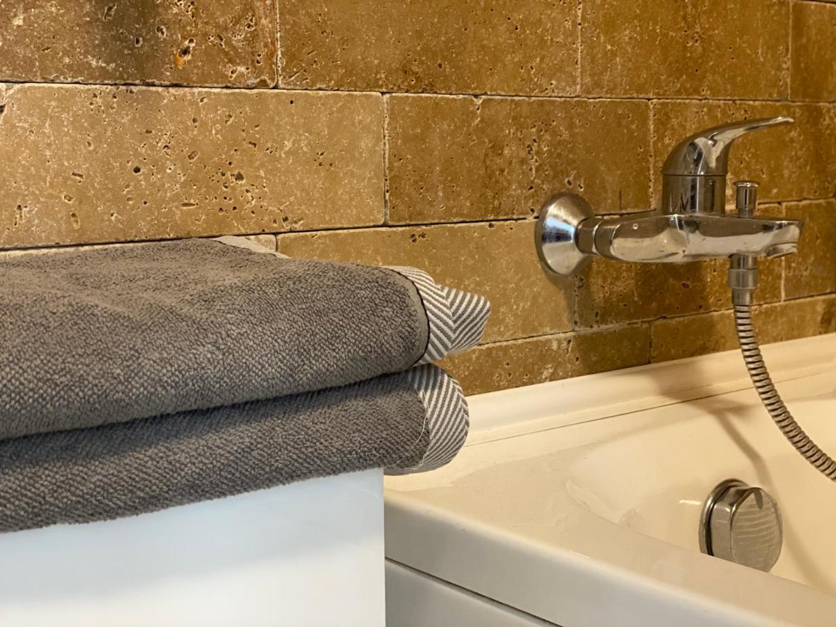 Sunny Deluxe Apartment Cosmopolis Stefanestii de Jos المظهر الخارجي الصورة