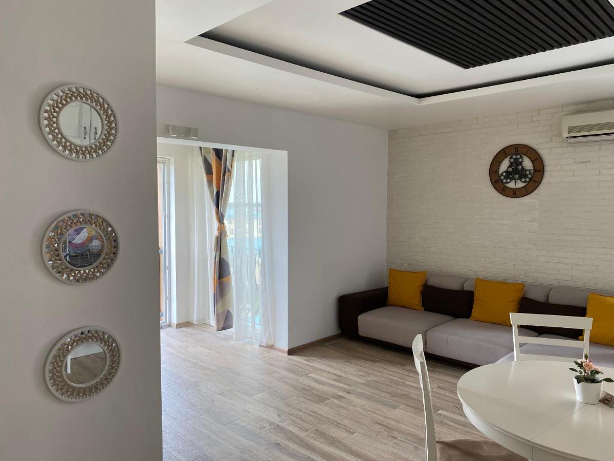 Sunny Deluxe Apartment Cosmopolis Stefanestii de Jos المظهر الخارجي الصورة